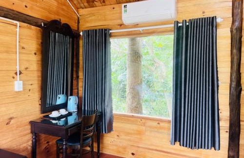 Chau Duc Cabina | Khu Nghỉ dưỡng Sinh thái Nhà Lụa Retreat