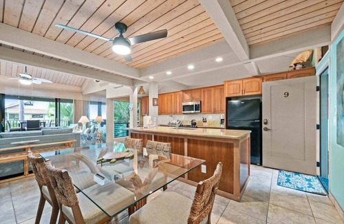 Kahana Condominio | KHV 9 2BR Oceanfront Condo w Panoramic Maui View