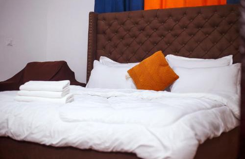 Madina Cama Y Desayuno | Khya Luxe Villa