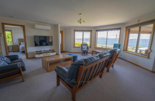 Akaroa Casa | Kiama Cottage beside the Bay