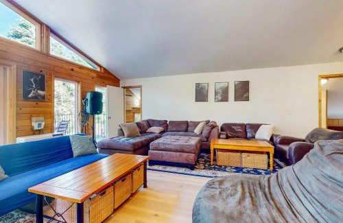 Shingletown Casa | Kibler/Griffis Creek House