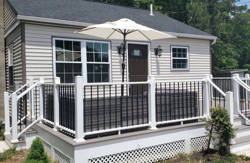 Whitesboro Casa | Kick back and relax in this calm, stylish home. Luxury newly renovated property
