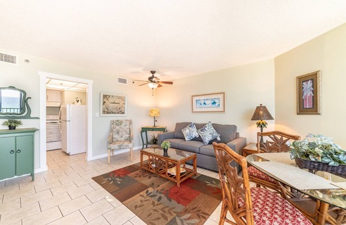 Panama City Beach Condominio | Kick Back & Relax @ Coastal Escape-New Listing! 9th Floor-West Tower!