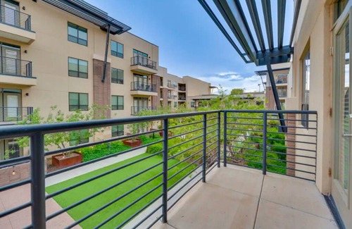 South Scottsdale Apartamento | Kick Back & Relax In This Modern Rustic 2 Bedroom!