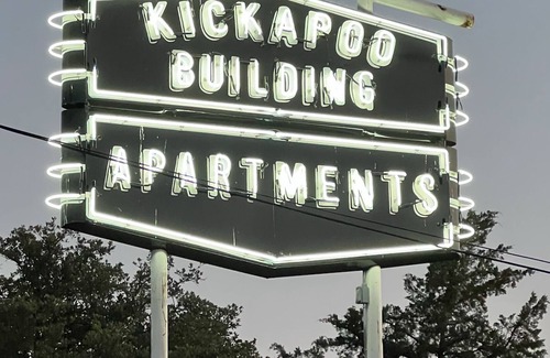 Wichita Falls Apartamento | Kickapoo Apartments, Unit #6 | Modern apartment in Wichita Falls