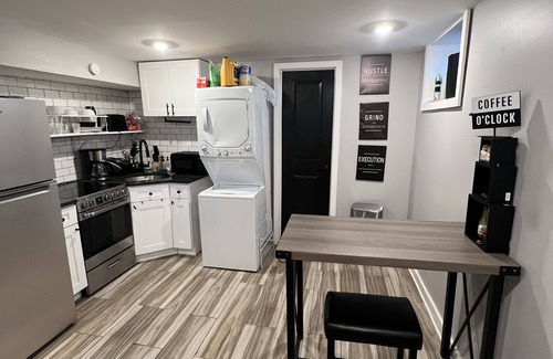 Upper Darby Apartamento | Kickback and relax in a one bedroom apartment.