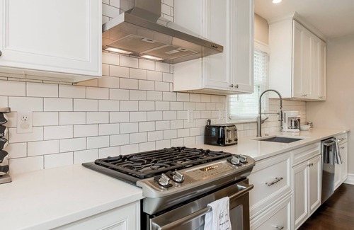 Prairie Village Casa | Kid Friendly 4 Bedroom home w/ Private Heated Pool.