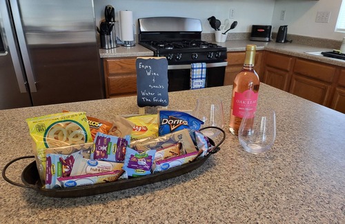 Victorville Casa | Kid Friendly Comfy Get Away