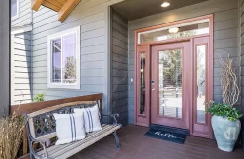Redmond Casa | Kid friendly Eagle Crest Townhome w/ private Hottub