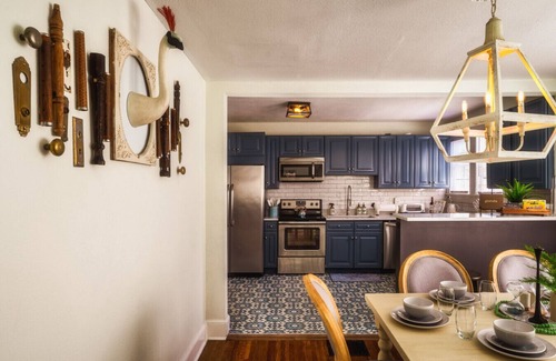 Wesley Heights Apartamento | Kid-Friendly Stay Featured in CLT Magazine!