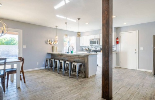Raskin Estates Casa | Kierland Jewel | Pool+Spa+Game Room+Putt+Fire Pit!