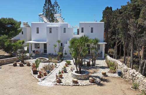 Chrissi Akti Apartamento | El apartamento reformado de ensueño de Kiki con balcón y vistas al mar