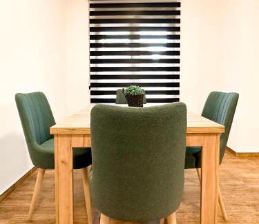 Zrenjanin Cama Y Desayuno | Kiko apartmani LUX