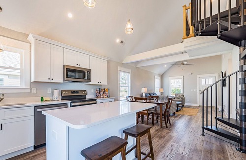Harbinger Casa | KIL9110 Kilmarlic Faldo Cottage. Golf Resort, Community Pool & Fitness