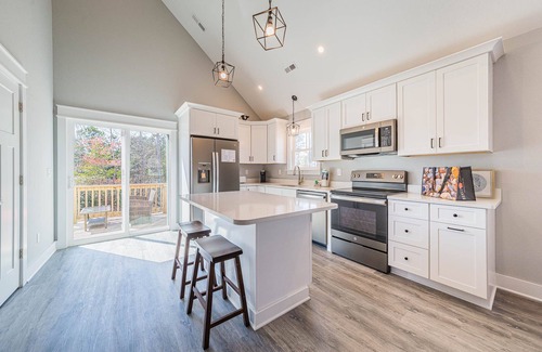Harbinger Casa | KIL9118 Kilmarlic Woods Cottage. Golf Resort, Community Pool & Fitness