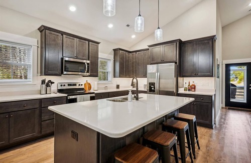 Harbinger Casa | KIL9254 The Turn at Kilmarlic. Kilmarlic Golf Club Home on 10th Tee! Partial Stays!