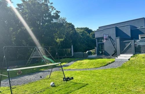 Aghadoe Casa | Killarney modern family cottage