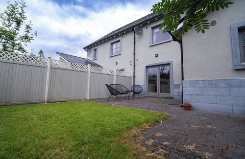Ballyfarnon Casa | Kilronan Castle Holiday Home - Beside Luxury Hotel