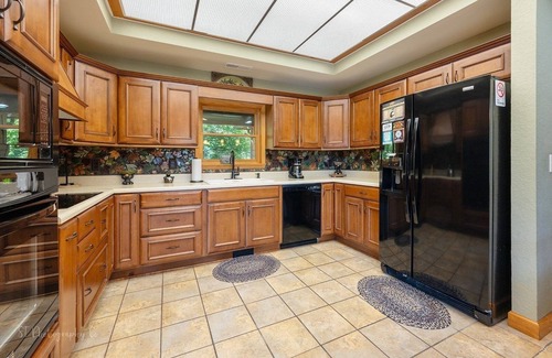 Gatlinburg - Pigeon Forge Cabina | Kim's Cove Motorcycle-Friendly Cabin features Game Room by RedAwning