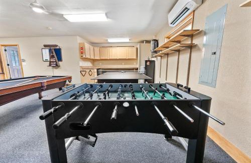 Gatlinburg - Pigeon Forge Casa | Kim's Cove Motorcycle-Friendly Cabin