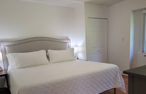 Kimberley Cabina | Kimberley Cottage. Hot-tub, Views, Hiking and Skiing