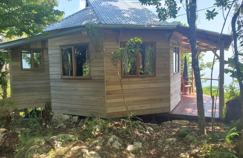 Bluefields Casa | Kimoya's cottage is a mountain cottage overlooking the sea and coastline