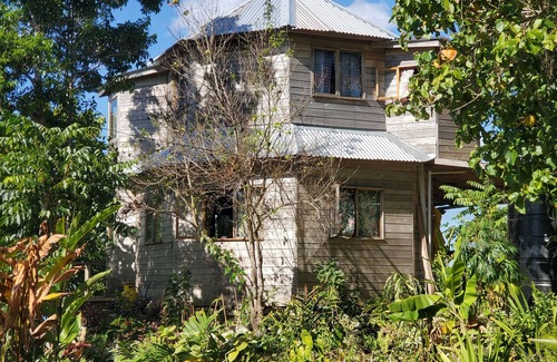 Bluefields Casa | Kimoya's cottage is a mountain cottage overlooking the sea and coastline
