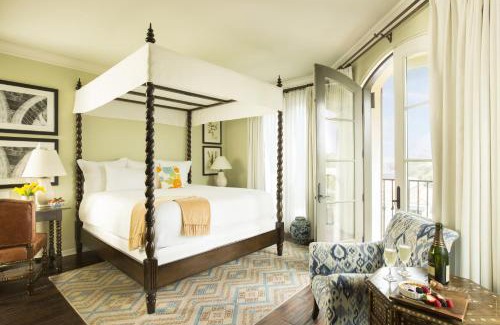 Historic Downtown Santa Barbara Complejo | Kimpton Canary Hotel by IHG
