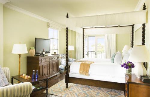 Historic Downtown Santa Barbara Complejo | Kimpton Canary Hotel by IHG