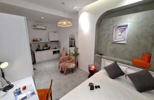 District 7 Hotel | Kin Wander Tân Quy