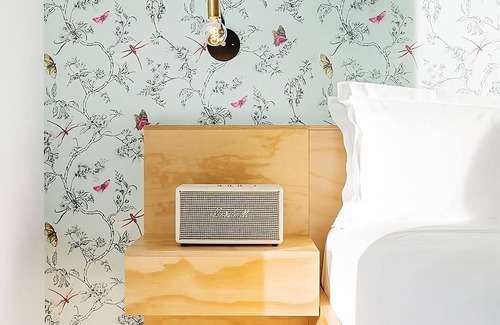 East Cesar Chavez Hotel | Kinda Suite at Arrive Austin, Minutes to George Washington Carver Museum!