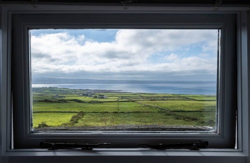 Liscannor Casa | Kineilty (Kathy's) Cottage - Breathtaking Sea Views!