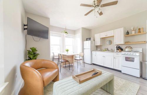 Portsmouth Apartamento | King Bed Downtown Suite Port City Stays