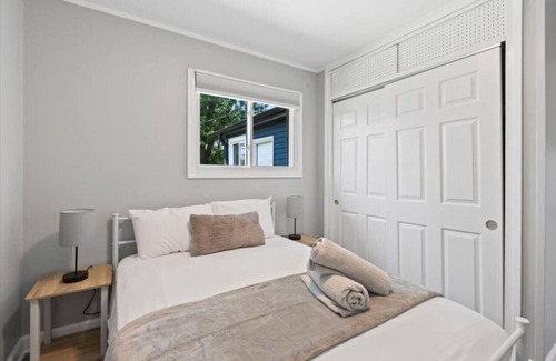 Wheeling Casa | King Bed, Free Wi-Fi Wheeling