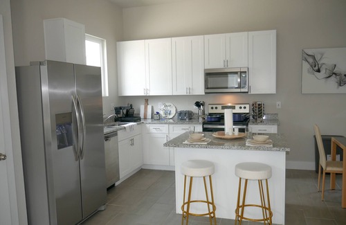 Terrell Heights Casa | King Bed, Minutes from Downtown and Pearl, Entire House