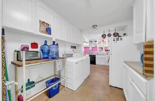 Bay Area Casa | King Bed, Patio, BBQ, WD, 20min2Beach, Netflix