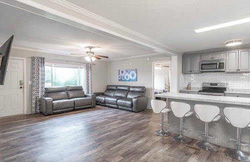 Madison Casa | King Bed Pet Friendly BBQ Grill Peaceful