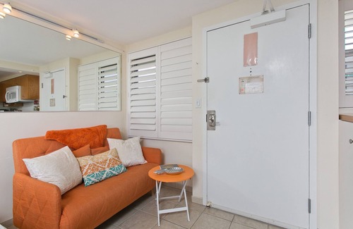 Diamond Head - Kapahulu - St. Louis Apartamento | King Bed - Private Lanai, Estudio con vista al Océano Pacífico con cocina completa