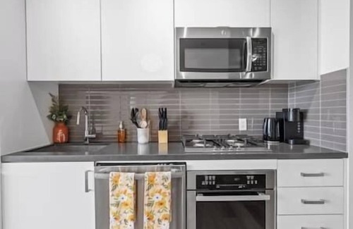 Connaught Apartamento | King Bed |Skyline Views | Pool | Gym