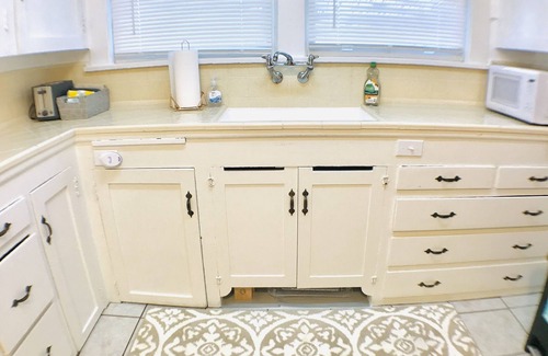 Oleander - Sunset Apartamento | King Bed/Sleeps 4/Furnished Private APT/In-Unit Washer Dryer/Smart HDTV