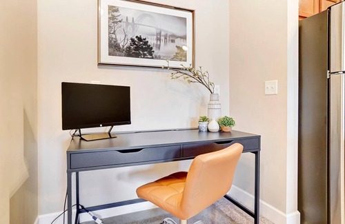 Westerville Apartamento | *King Bed*Top Floor*Washer+Dryer*Balcony*WiFi*