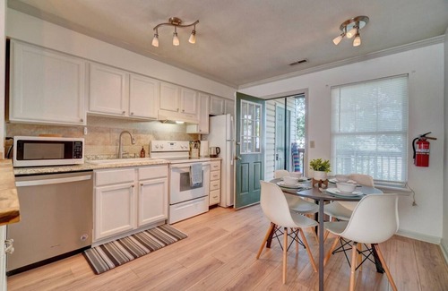 East Ocean View Apartamento | King Bed WIFI - Work Space - Quiet - EZ parking