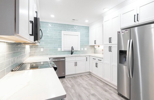 Winston - Salem Casa | King Beds Hot Tub Arcade Grill & Firepit