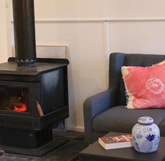 Edi Casa | King Edi Cottage