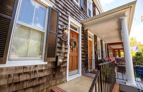 Historic District Apartamento | King George Downtown Annapolis Getaway