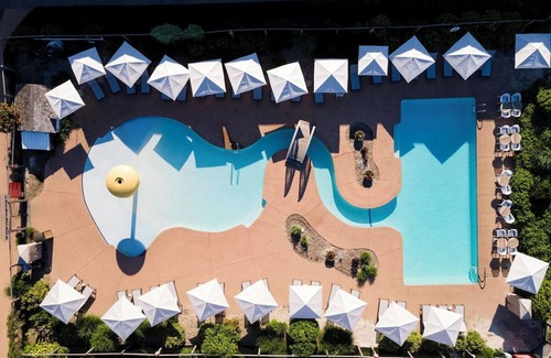 Bass River Casa | King & Queen, Riviera Beach Resort, Beach Chairs, Beautiful Views from Resort