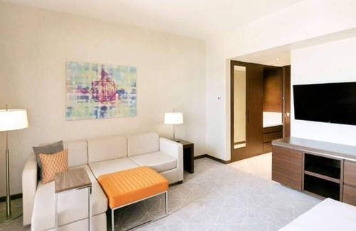 Naif Apartamento | King Room Near Reef Mall By Luxury Bookings
