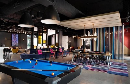 Williamsburg Apartamento | King Room Near Tennis Court by Luxury Bookings ORL