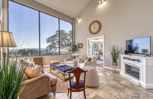 Newberg Casa | King's Queen