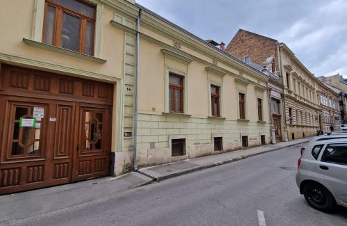 Pecs Apartamento | King Street